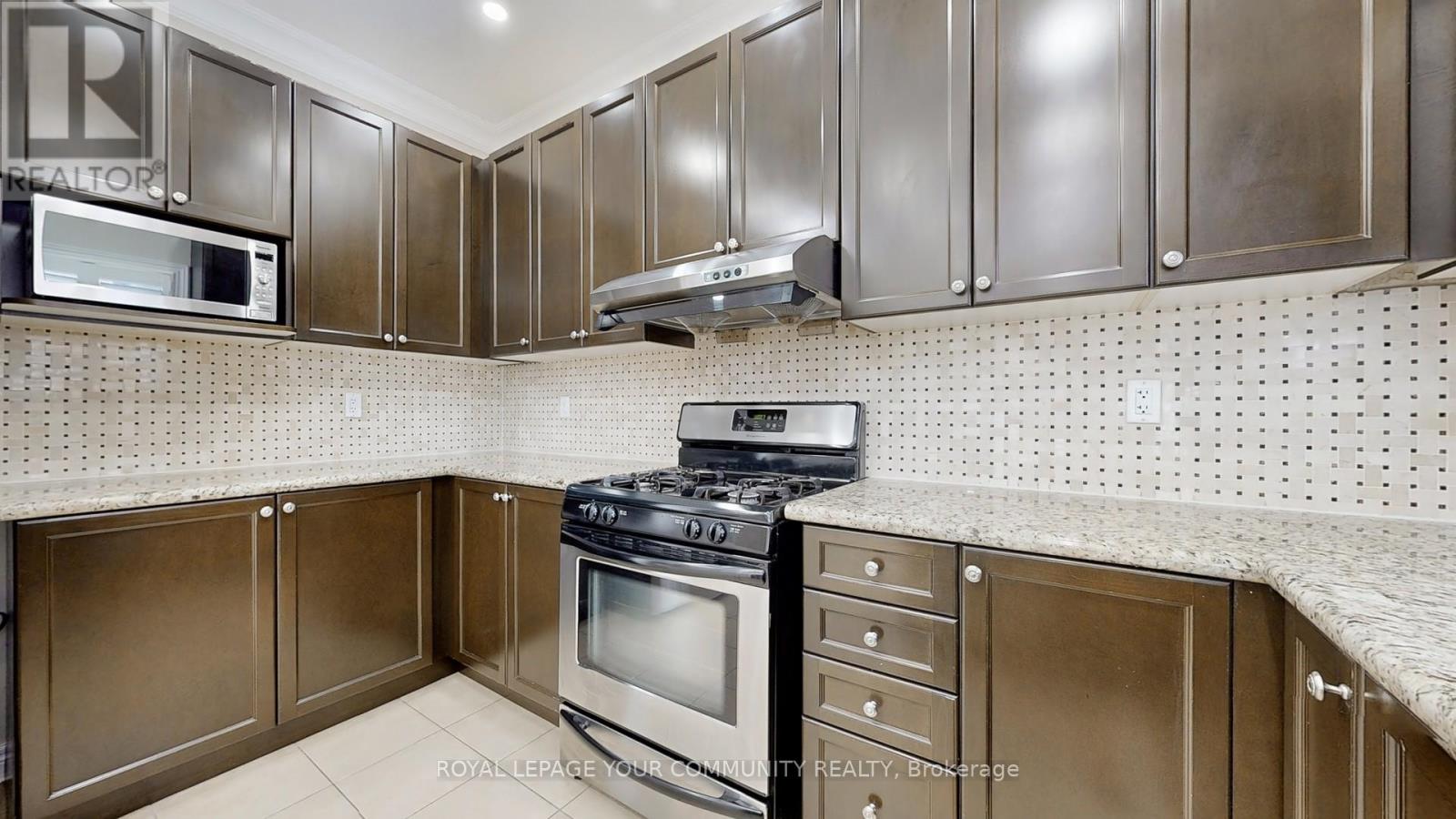 92 Laval Street, Vaughan (Vellore Village), Ontario  L4H 0P2 - Photo 10 - N12450377