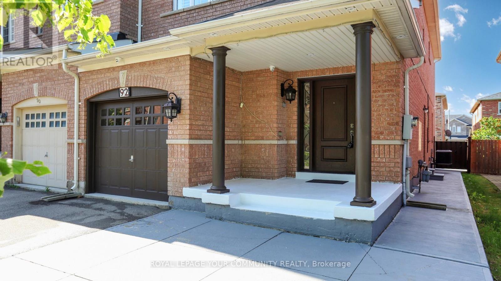 92 Laval Street, Vaughan (Vellore Village), Ontario  L4H 0P2 - Photo 2 - N12450377
