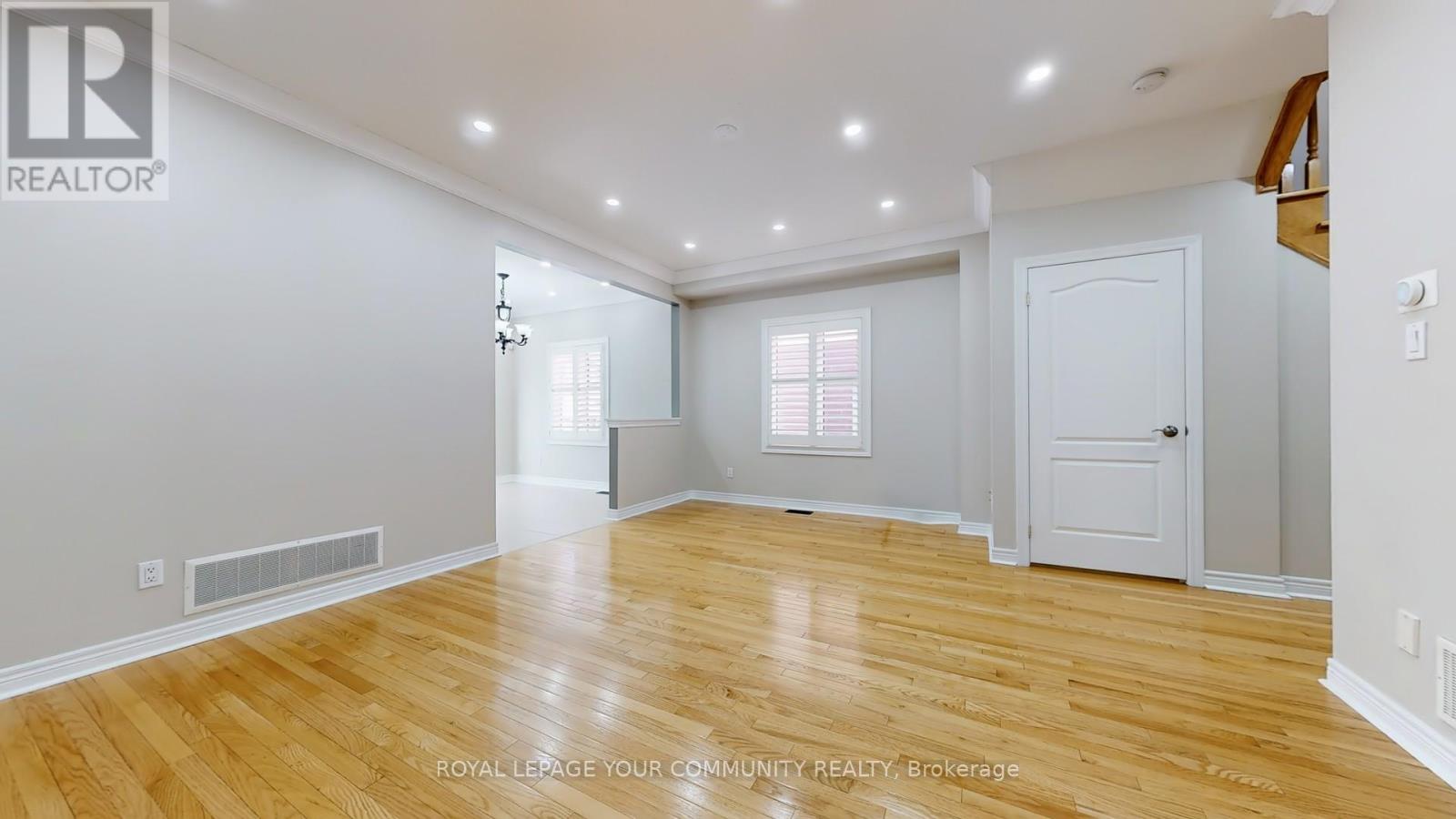 92 Laval Street, Vaughan (Vellore Village), Ontario  L4H 0P2 - Photo 5 - N12450377