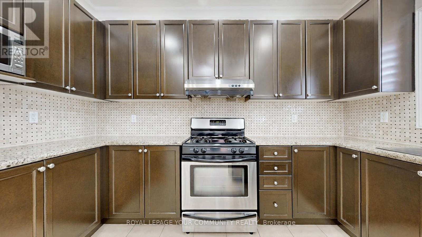 92 Laval Street, Vaughan (Vellore Village), Ontario  L4H 0P2 - Photo 9 - N12450377