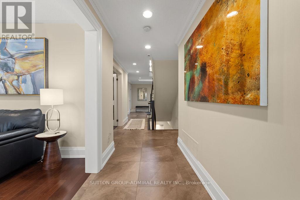40 Joshua Court, Vaughan (Crestwood-Springfarm-Yorkhill), Ontario  L4J 8B6 - Photo 10 - N12450383