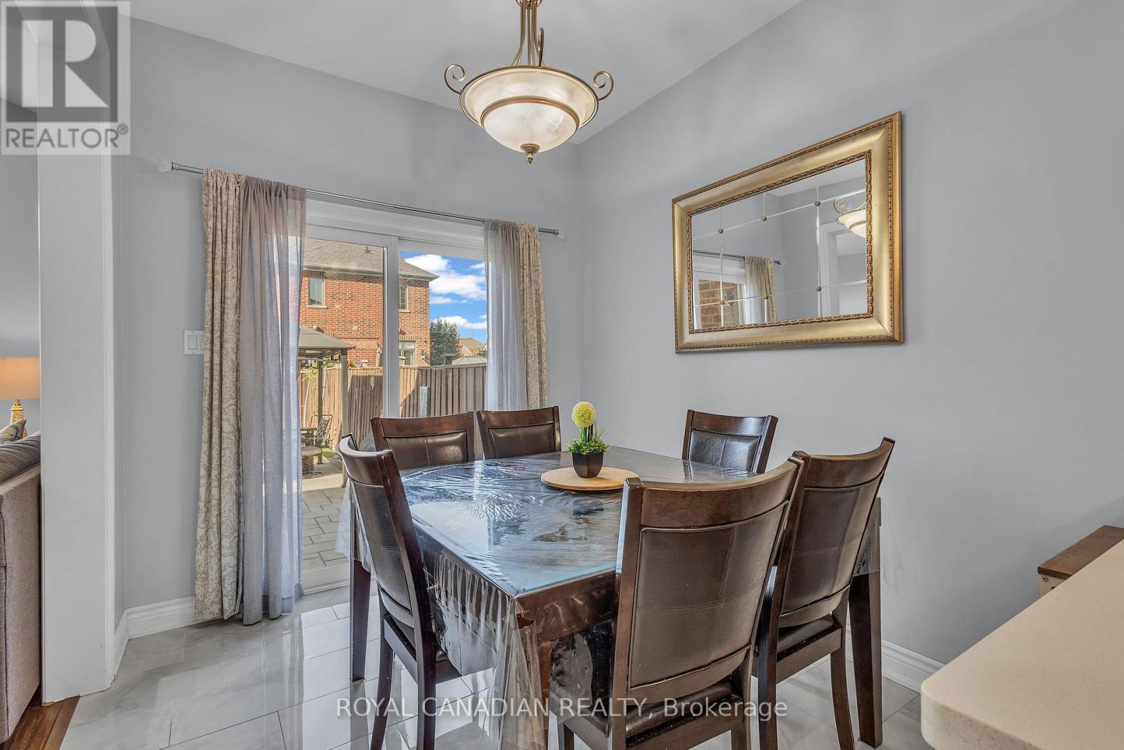 6 Mediterra Drive, Vaughan (Vellore Village), Ontario  L4H 3B6 - Photo 12 - N12450411