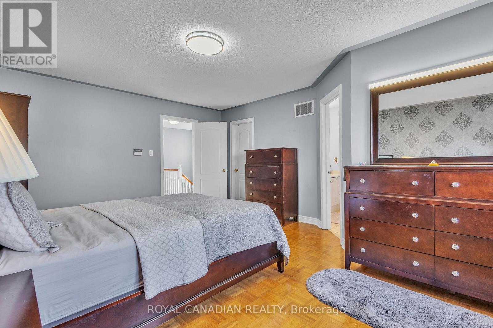 6 Mediterra Drive, Vaughan (Vellore Village), Ontario  L4H 3B6 - Photo 19 - N12450411