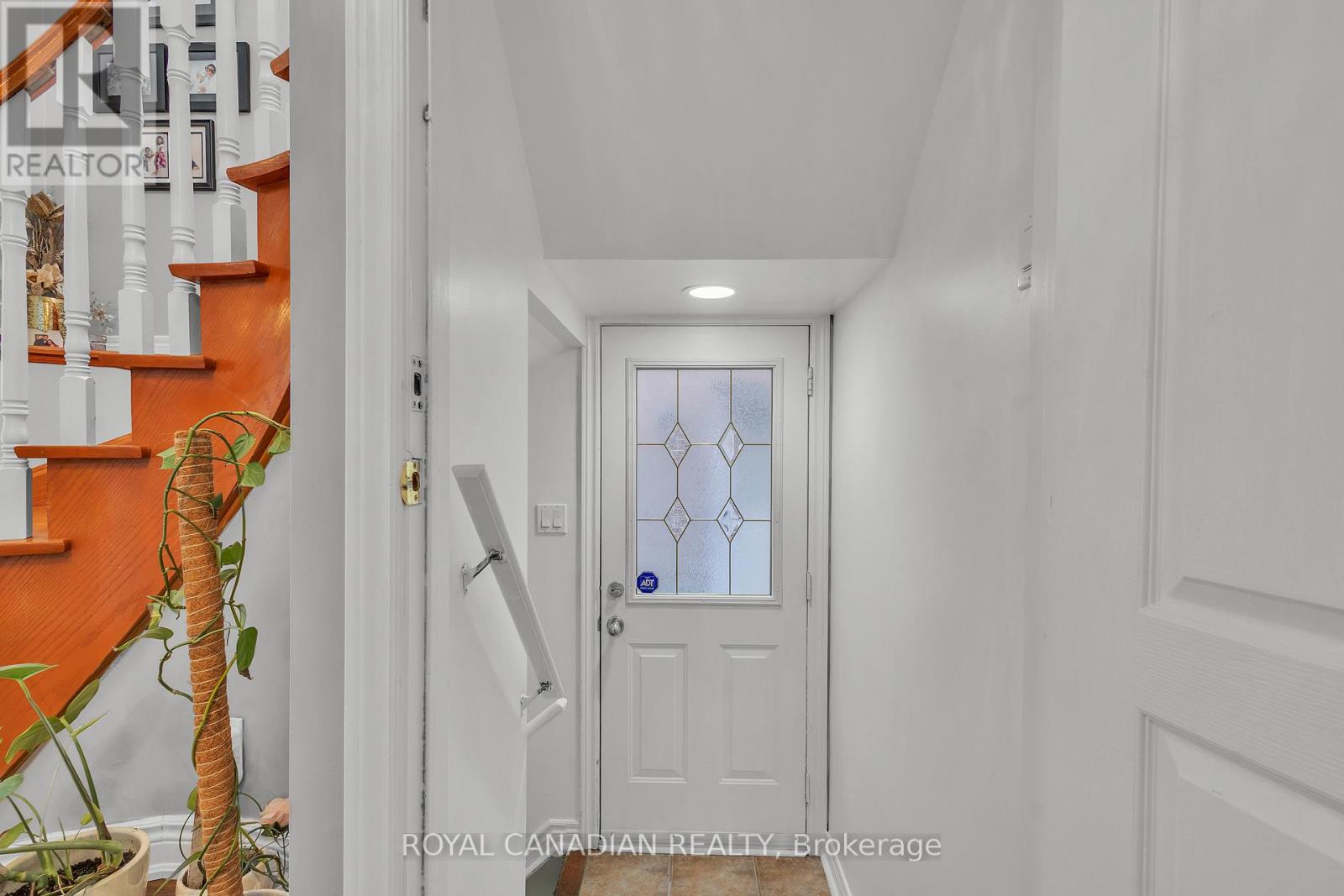 6 Mediterra Drive, Vaughan (Vellore Village), Ontario  L4H 3B6 - Photo 25 - N12450411
