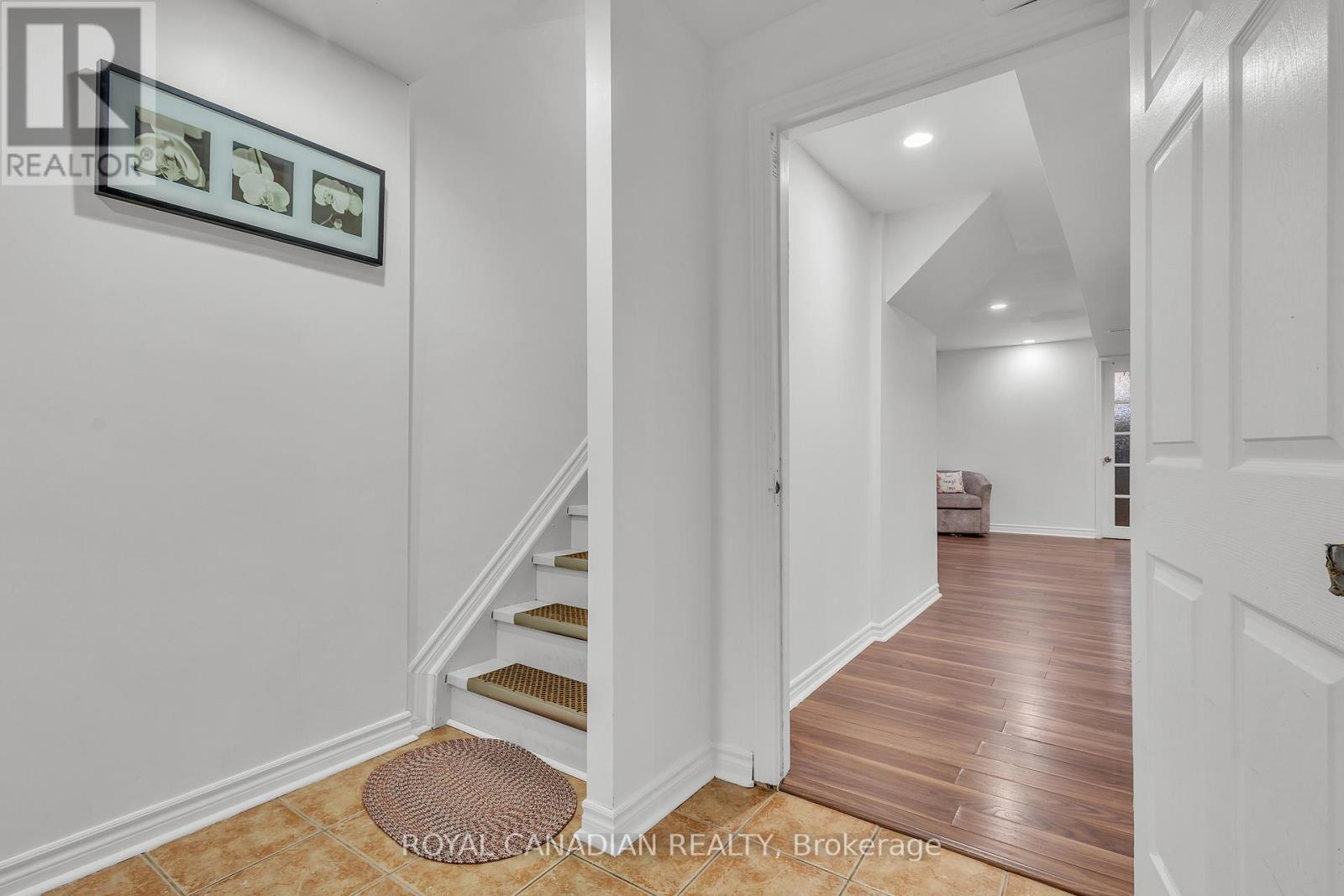 6 Mediterra Drive, Vaughan (Vellore Village), Ontario  L4H 3B6 - Photo 28 - N12450411