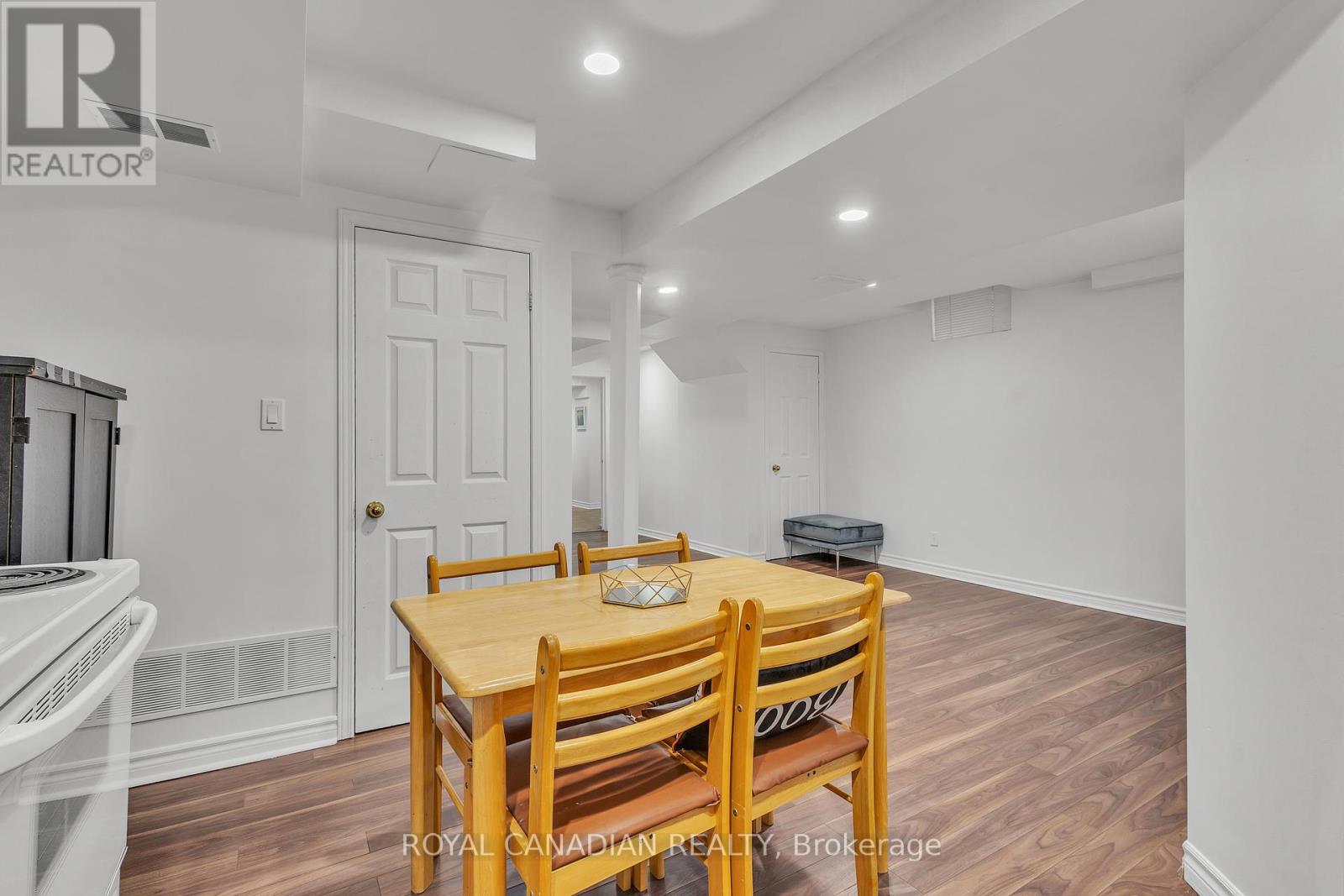 6 Mediterra Drive, Vaughan (Vellore Village), Ontario  L4H 3B6 - Photo 30 - N12450411