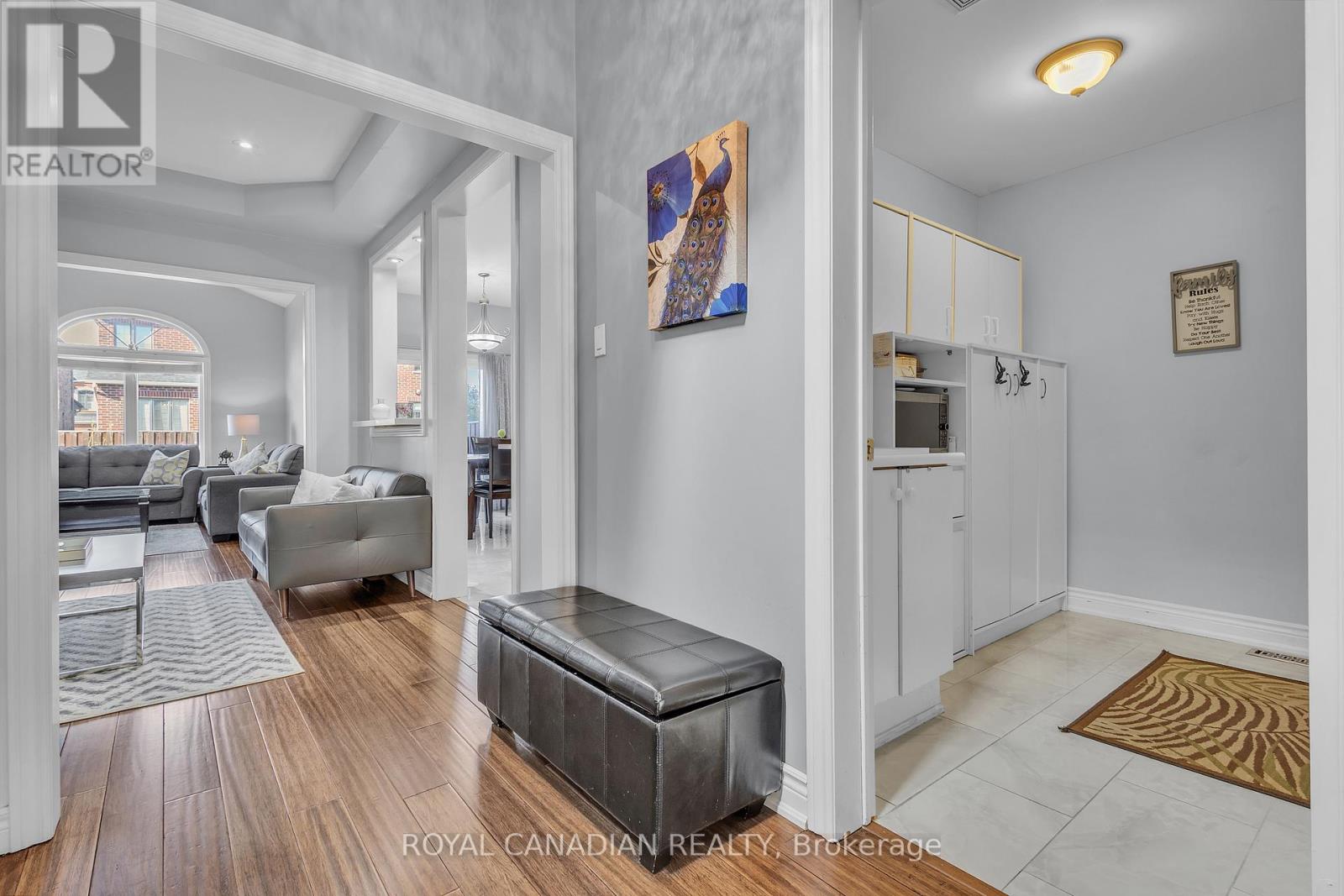 6 Mediterra Drive, Vaughan (Vellore Village), Ontario  L4H 3B6 - Photo 7 - N12450411