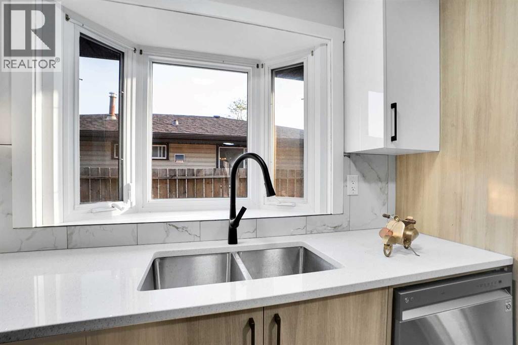 3038 Dover Road Se, Calgary, Alberta  T2B 1V6 - Photo 10 - A2262915