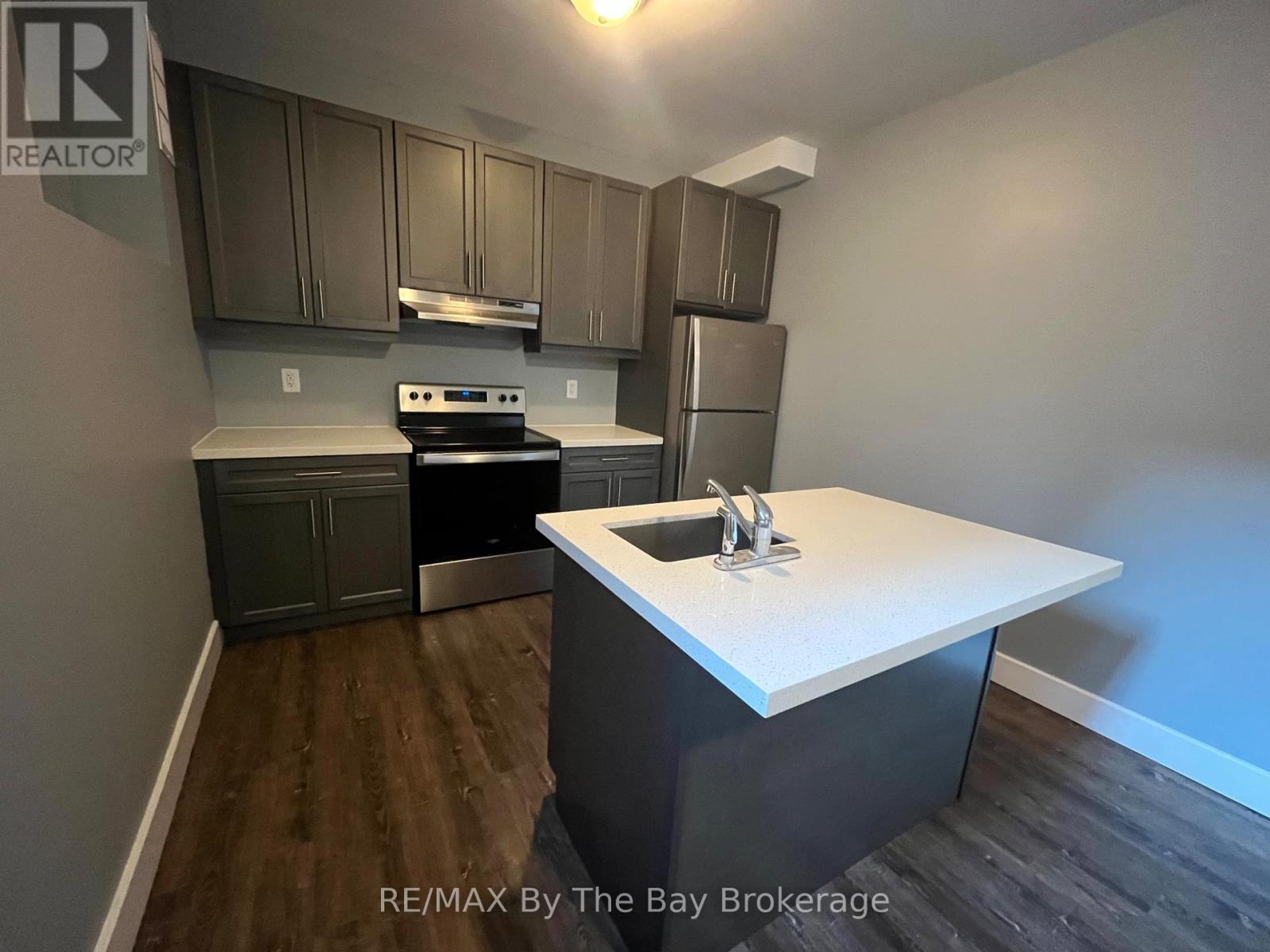 Bsmt - 3148 Mosley Street, Wasaga Beach, Ontario  L9Z 1V6 - Photo 6 - S12450454