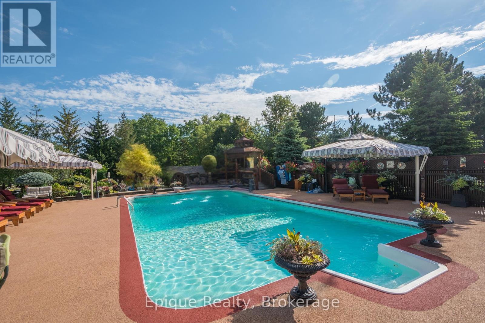 71 Mae Court, Milton (Campbellville), Ontario  L0P 1B0 - Photo 3 - W12450333