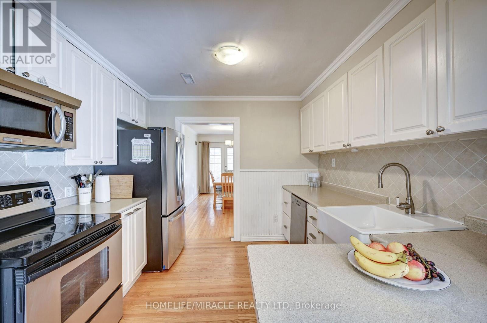 1235 Old River Road, Mississauga (Mineola), Ontario  L5G 3G2 - Photo 28 - W12450337