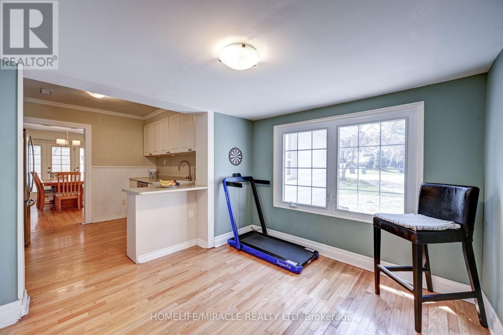 1235 Old River Road, Mississauga (Mineola), Ontario  L5G 3G2 - Photo 30 - W12450337