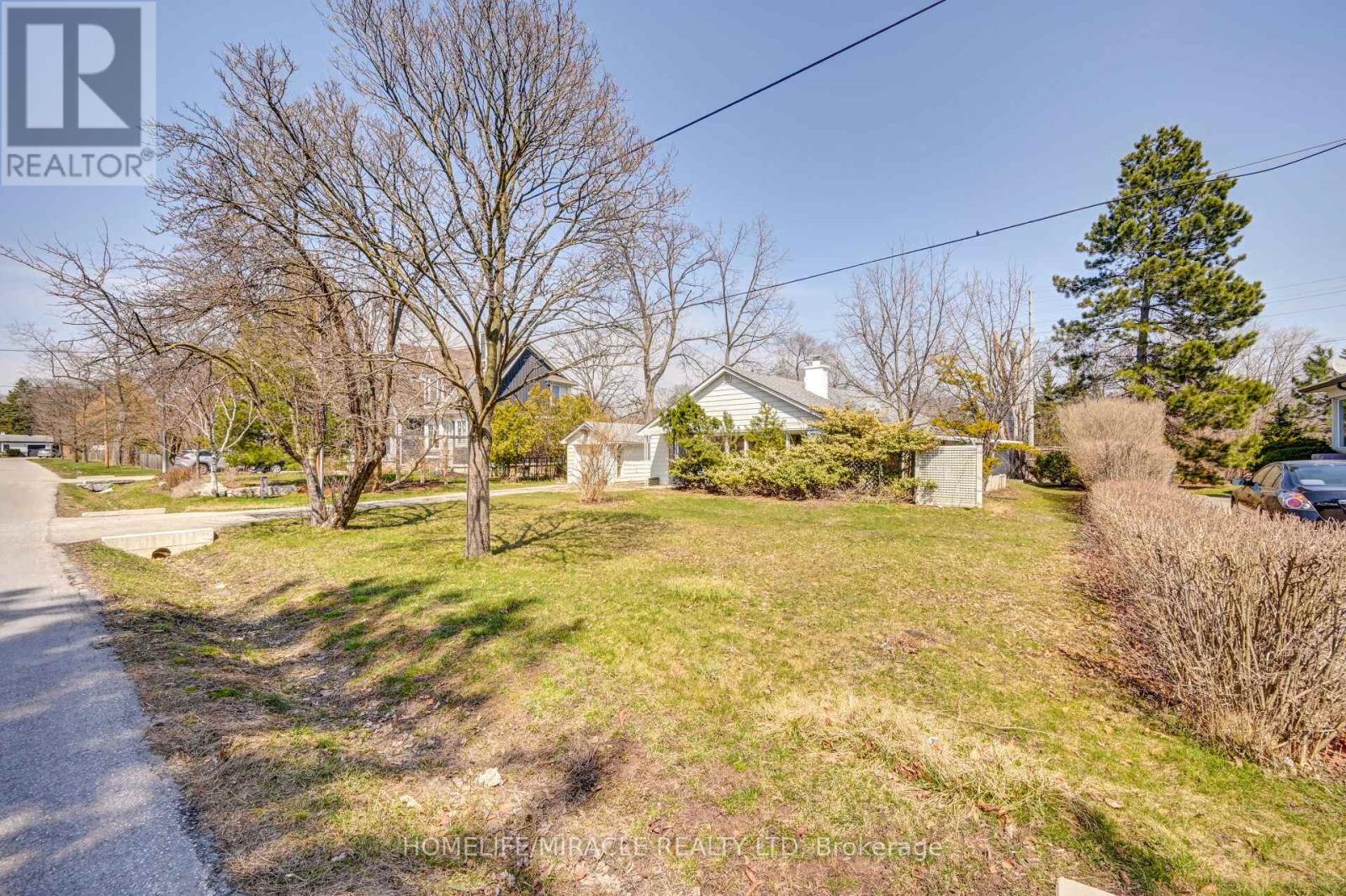 1235 Old River Road, Mississauga (Mineola), Ontario  L5G 3G2 - Photo 5 - W12450337