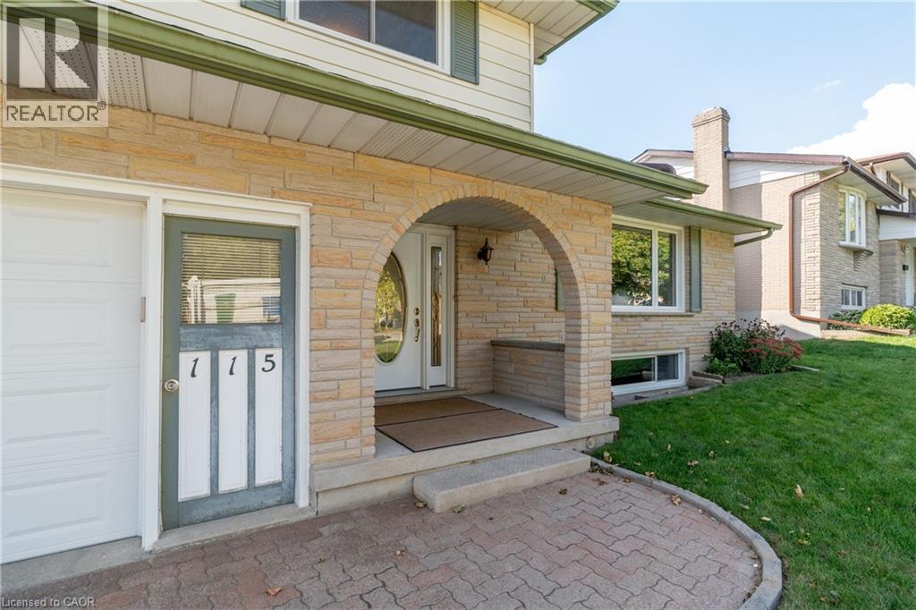 115 White Pine Crescent, Waterloo, Ontario  N2V 1B3 - Photo 3 - 40765321