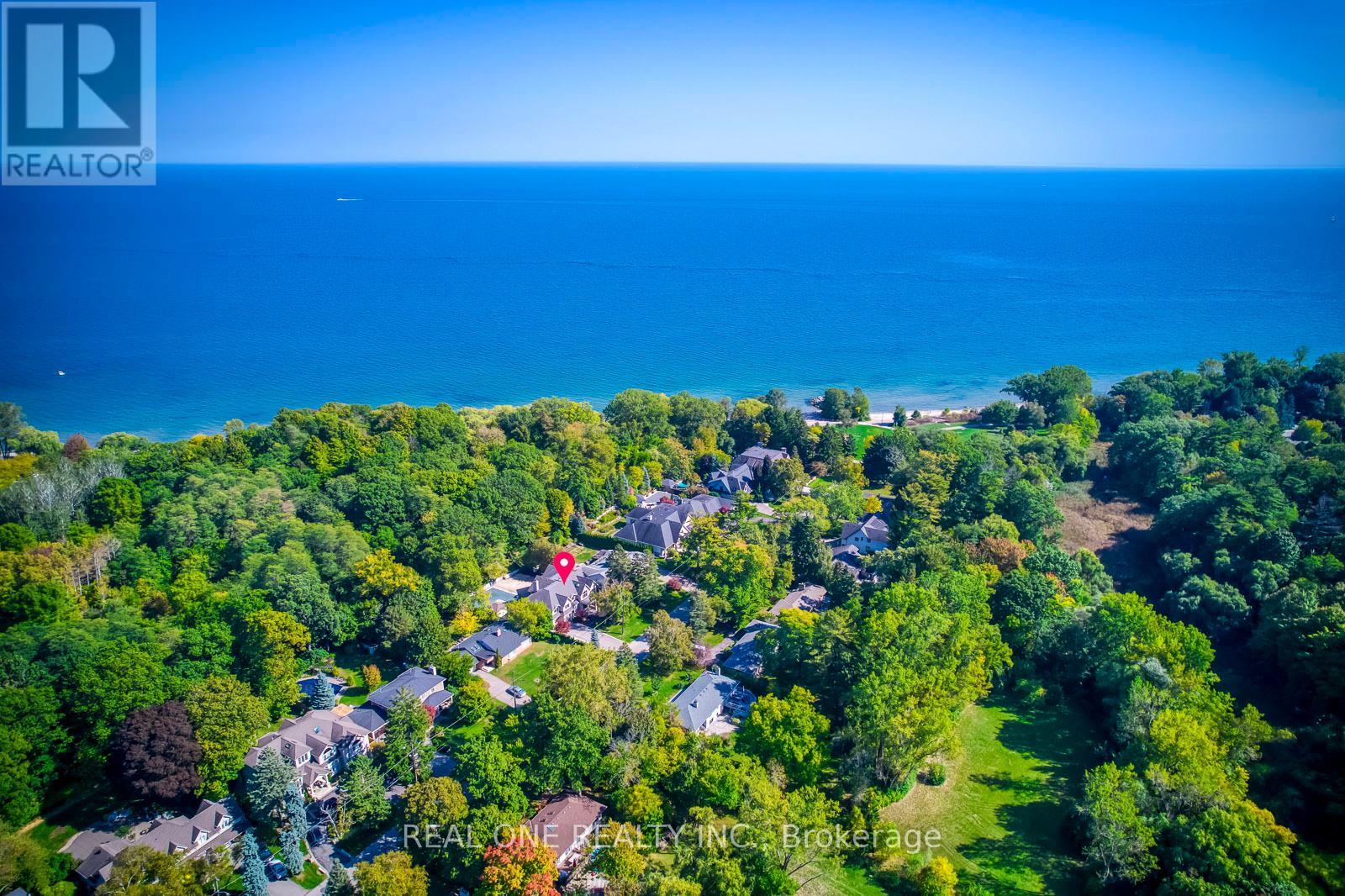 767 Parkland Avenue, Mississauga, Ontario  L5H 3G6 - Photo 10 - W12450419