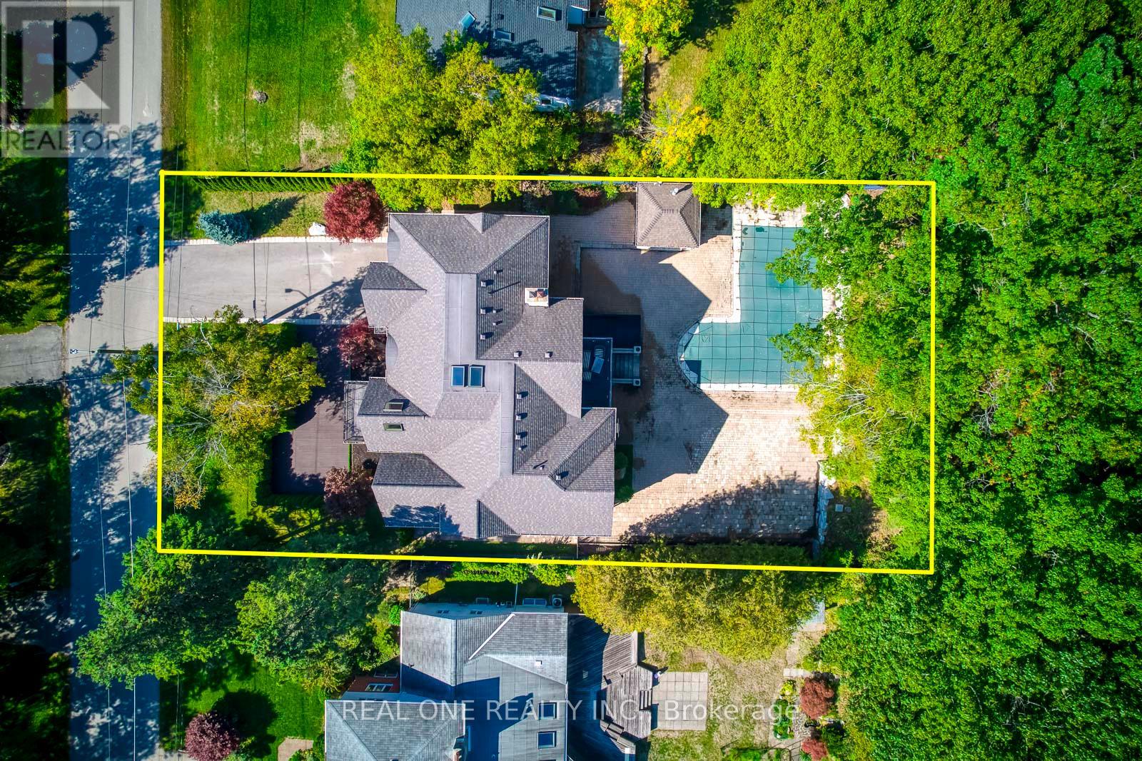 767 Parkland Avenue, Mississauga, Ontario  L5H 3G6 - Photo 6 - W12450419