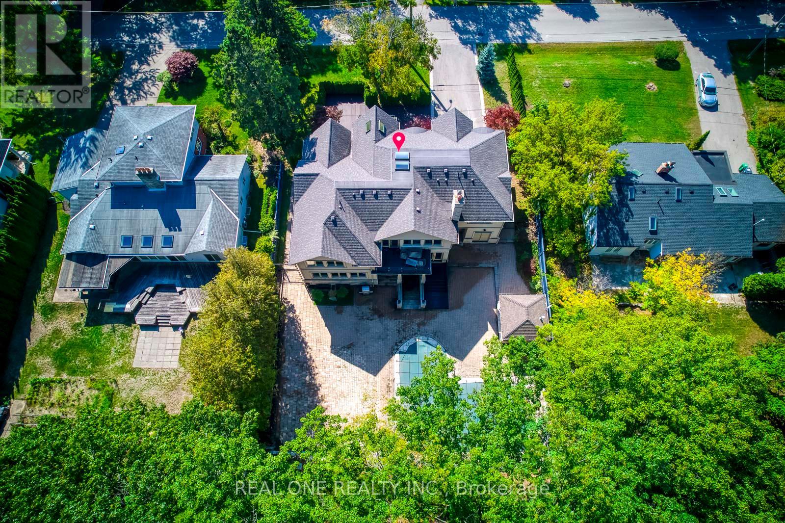 767 Parkland Avenue, Mississauga, Ontario  L5H 3G6 - Photo 7 - W12450419