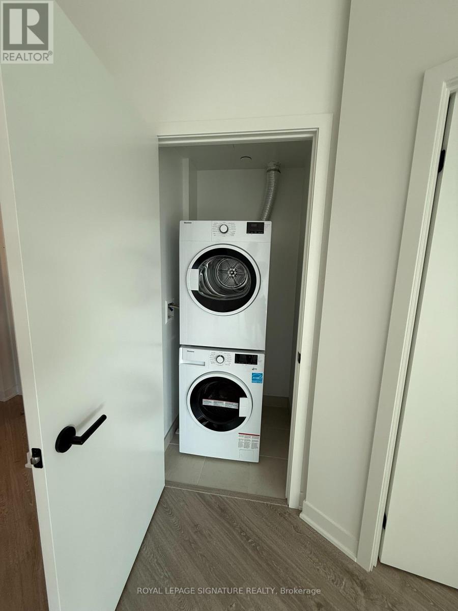 1406 - 2495 Eglinton Avenue W, Mississauga, Ontario  L5M 2T2 - Photo 11 - W12450425