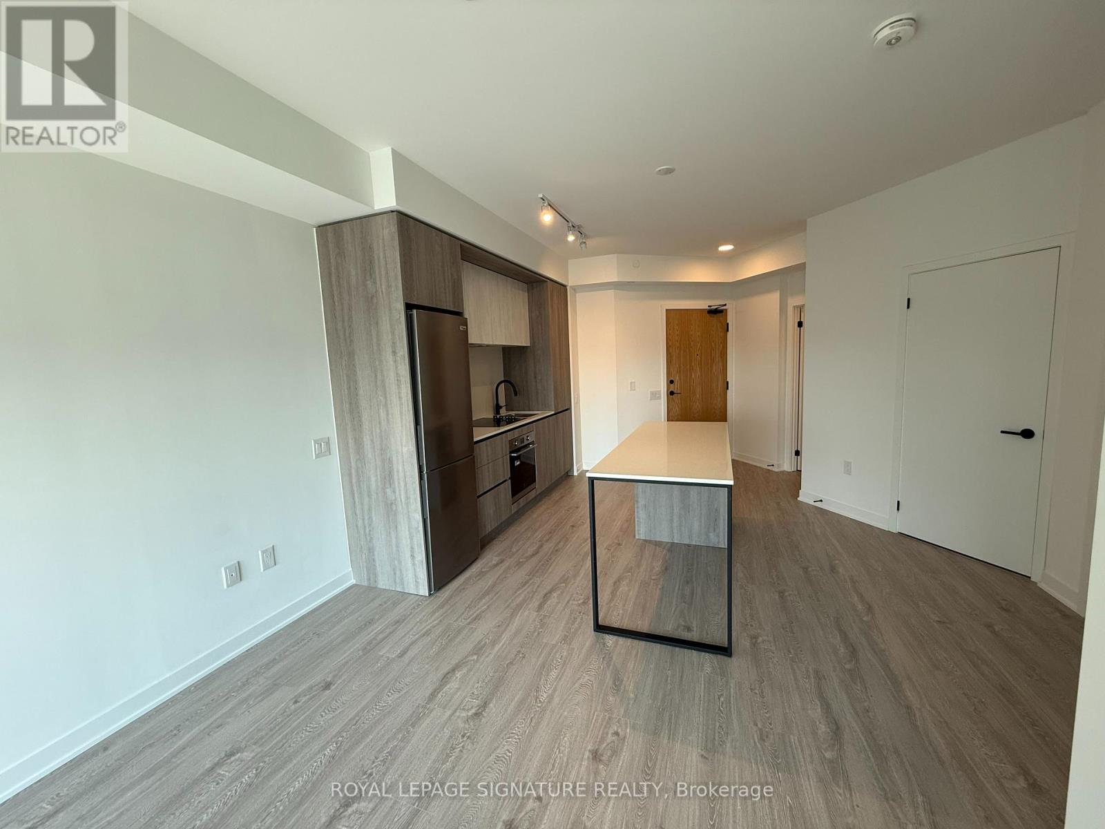1406 - 2495 Eglinton Avenue W, Mississauga, Ontario  L5M 2T2 - Photo 12 - W12450425