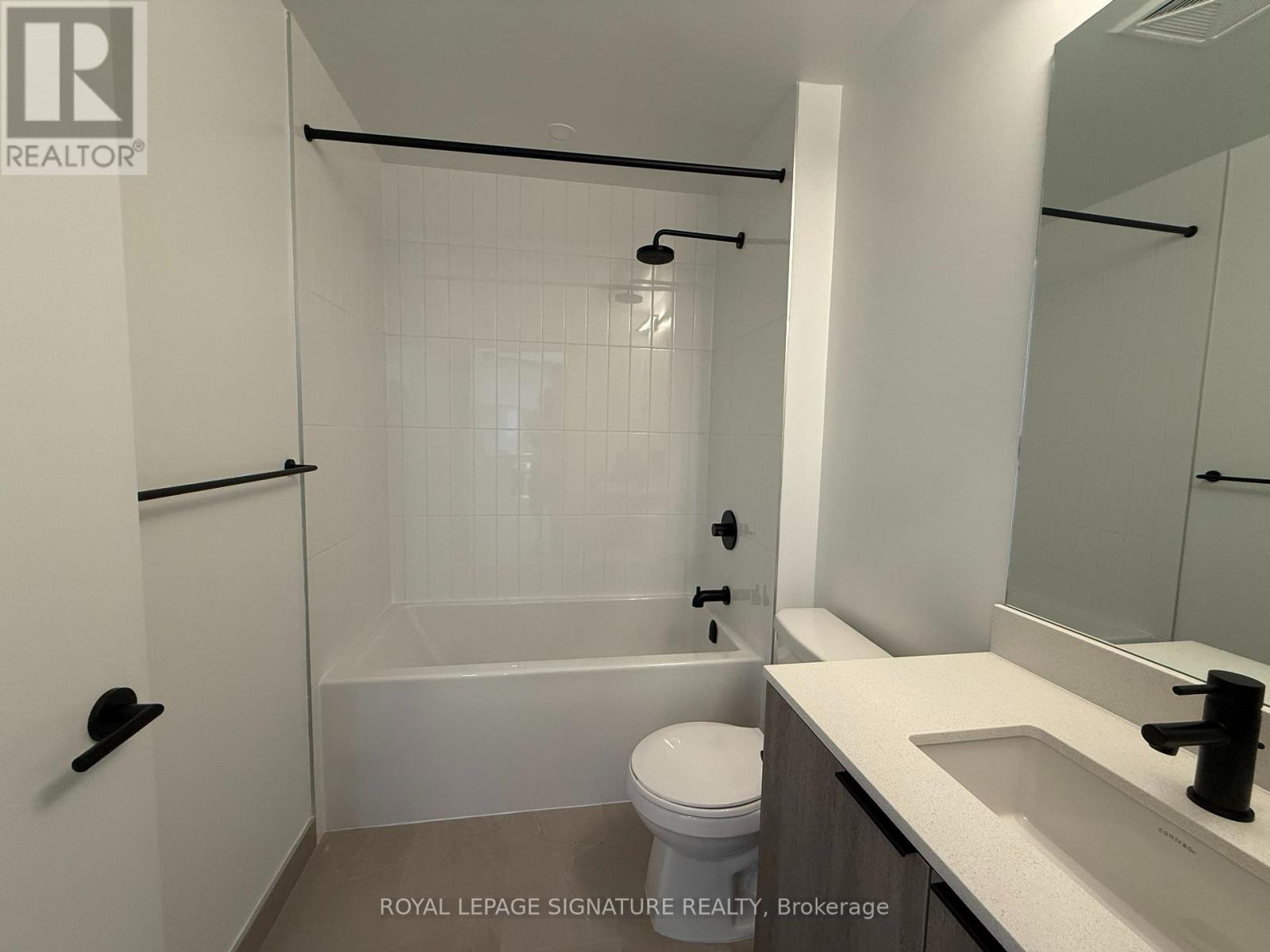 1406 - 2495 Eglinton Avenue W, Mississauga, Ontario  L5M 2T2 - Photo 9 - W12450425