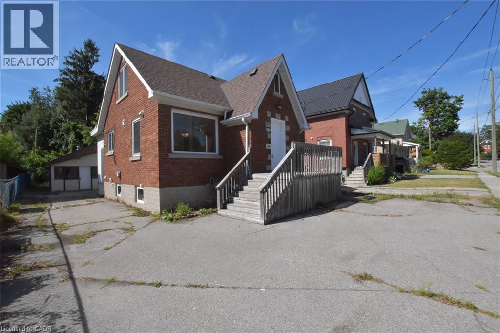 238 Lowther Street N, Cambridge, Ontario  N3H 1Y1 - Photo 2 - 40761881