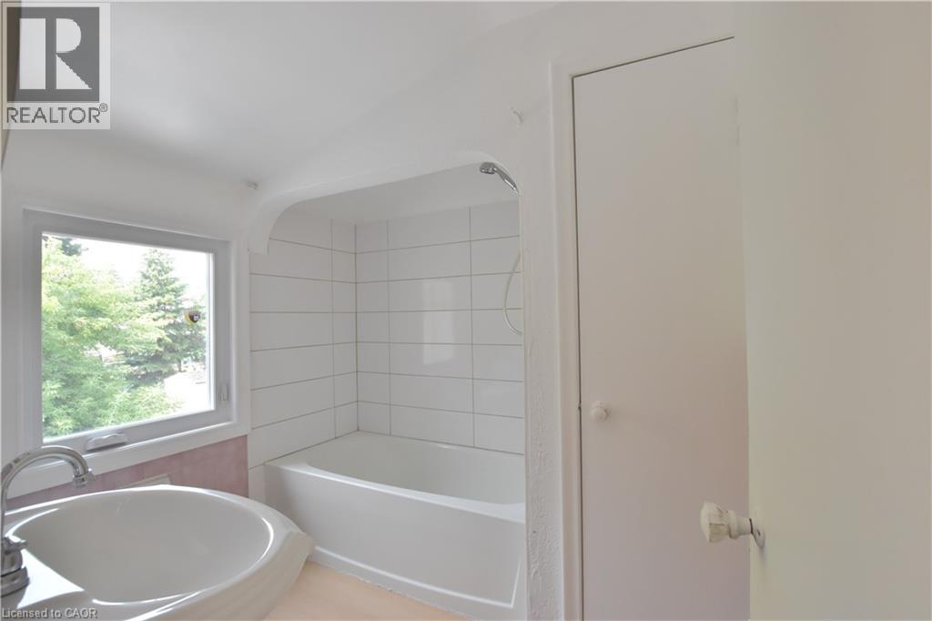 238 Lowther Street N, Cambridge, Ontario  N3H 1Y1 - Photo 36 - 40761881