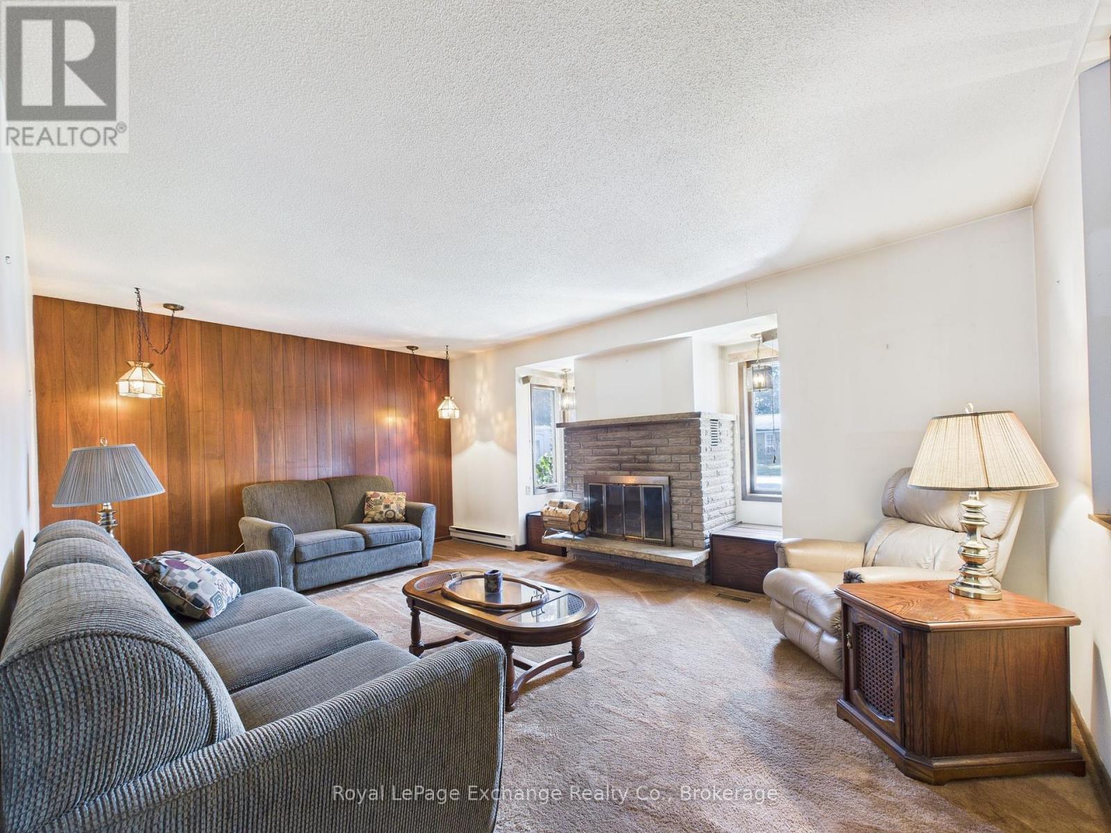 521 Shuter Street, North Huron, Ontario  N0G 2W0 - Photo 6 - X12450494