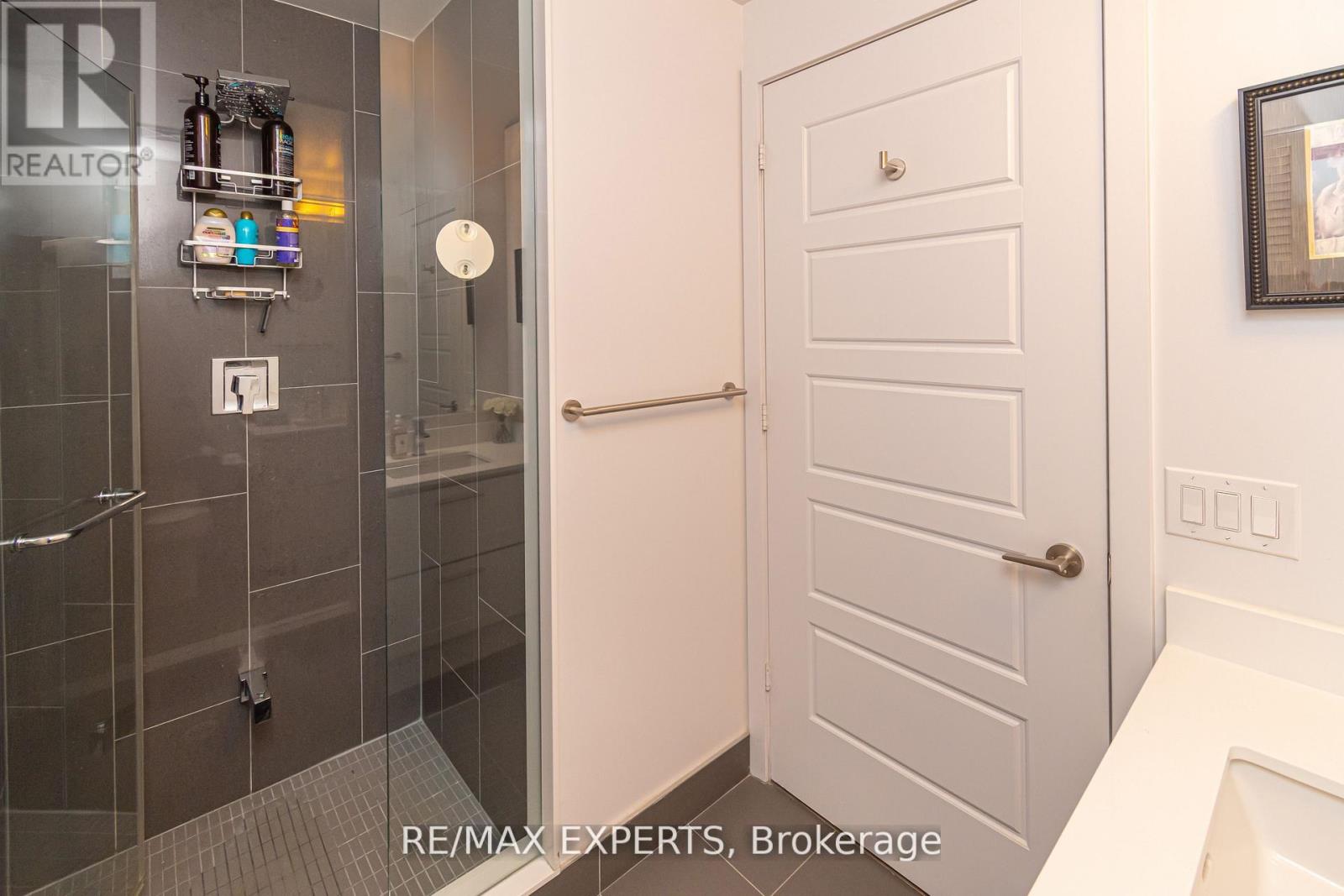 C315 - 301 Sea Ray Avenue, Innisfil, Ontario  L9S 0L8 - Photo 14 - N12450334