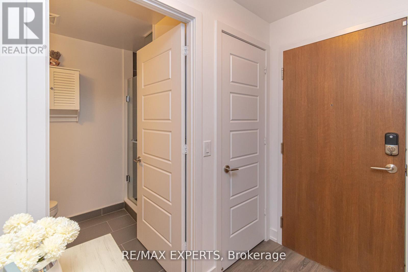C315 - 301 Sea Ray Avenue, Innisfil, Ontario  L9S 0L8 - Photo 3 - N12450334