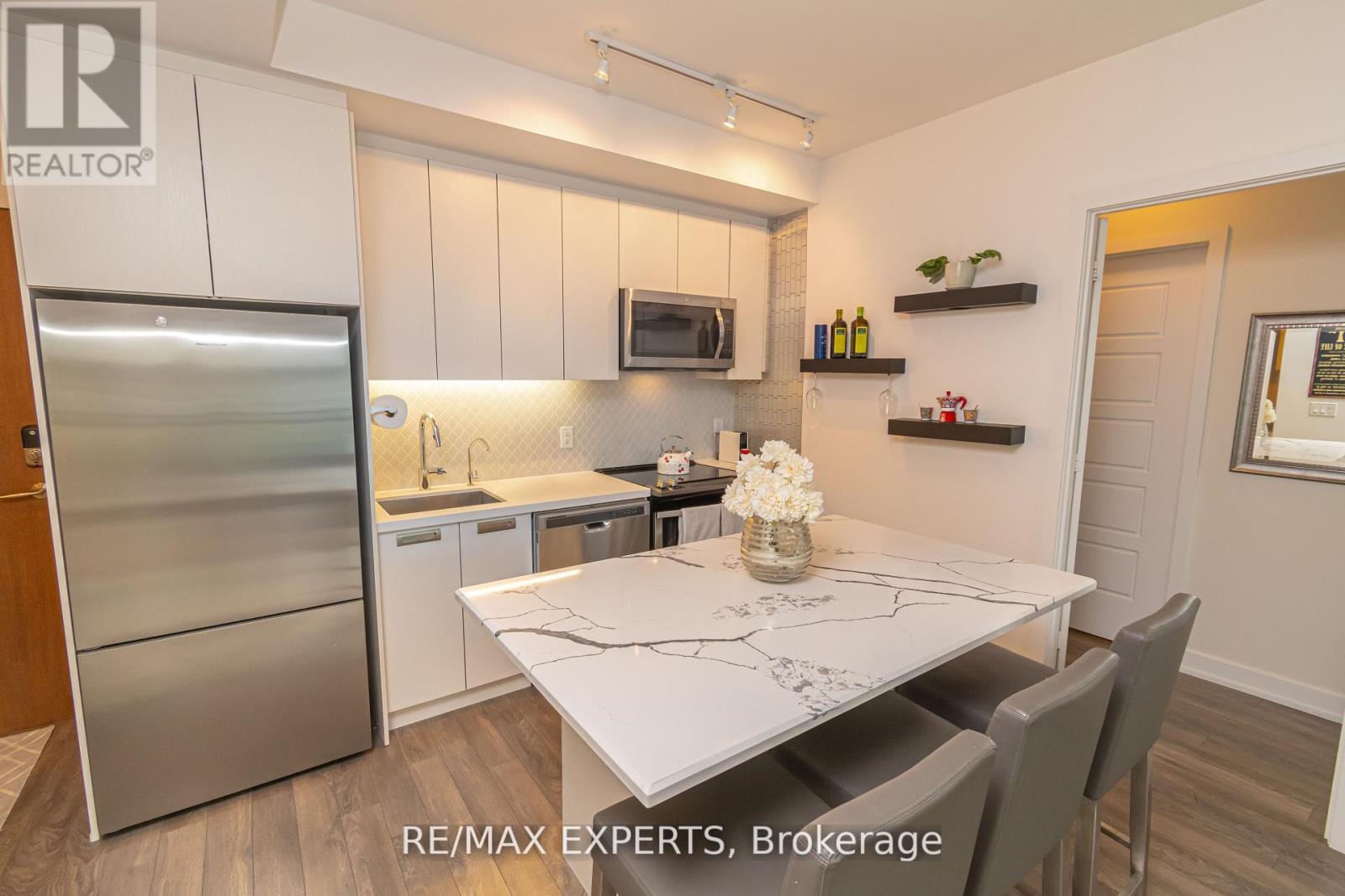 C315 - 301 Sea Ray Avenue, Innisfil, Ontario  L9S 0L8 - Photo 4 - N12450334