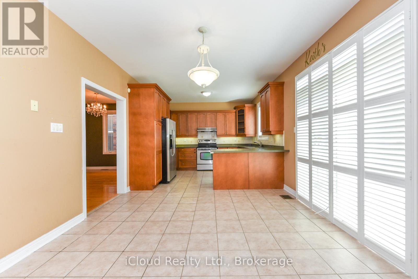 15 Cooperage Street, Brampton, Ontario  L6Y 5J2 - Photo 15 - W12322423
