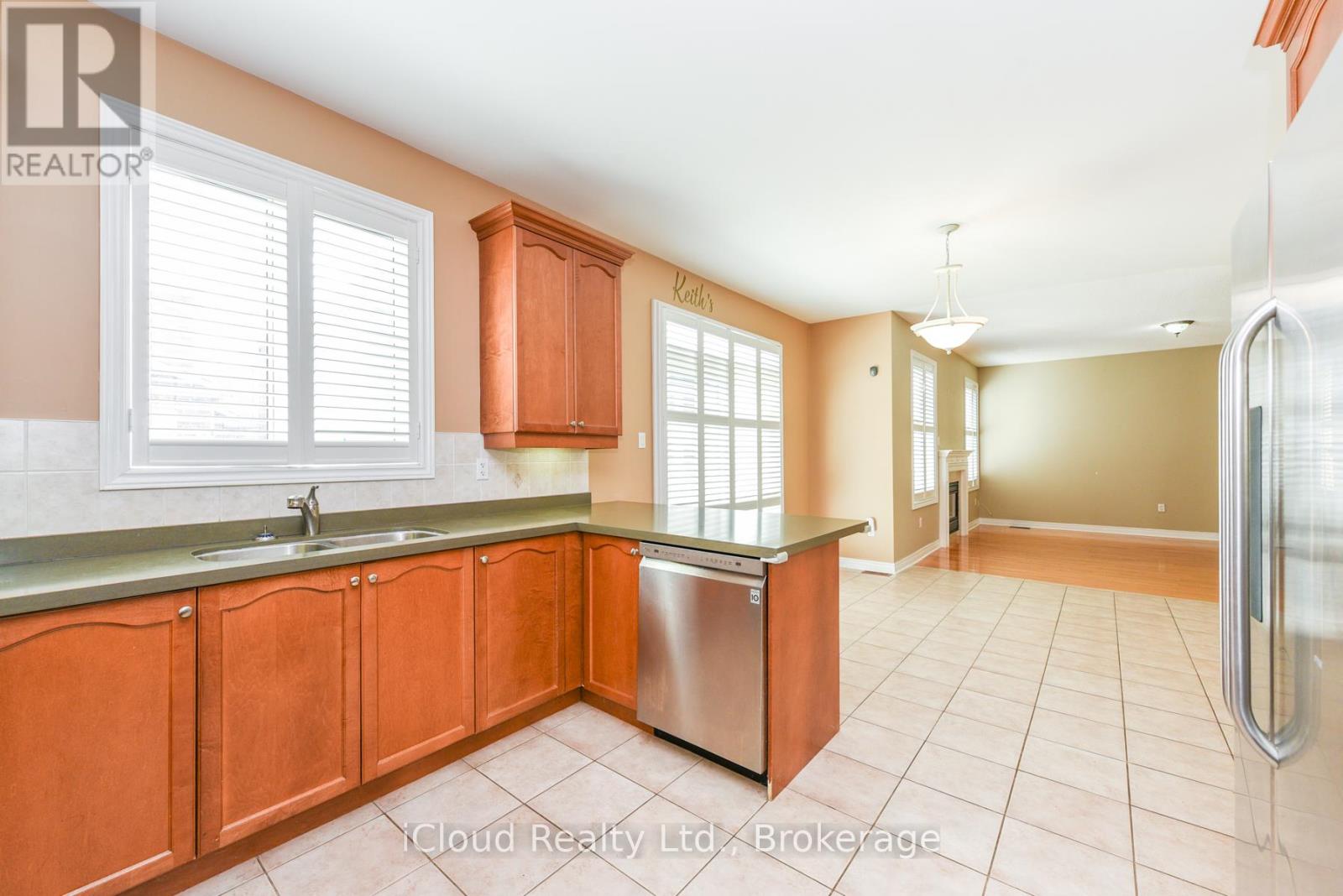 15 Cooperage Street, Brampton, Ontario  L6Y 5J2 - Photo 17 - W12322423