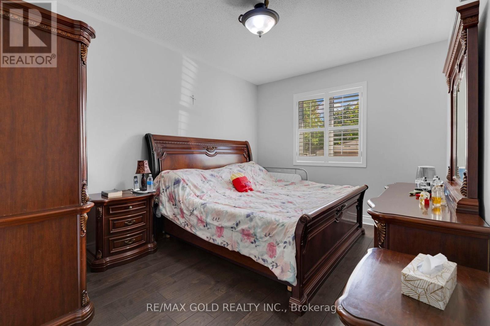 46 Cobblestone Court, Brampton, Ontario  L6R 2S2 - Photo 22 - W12445608