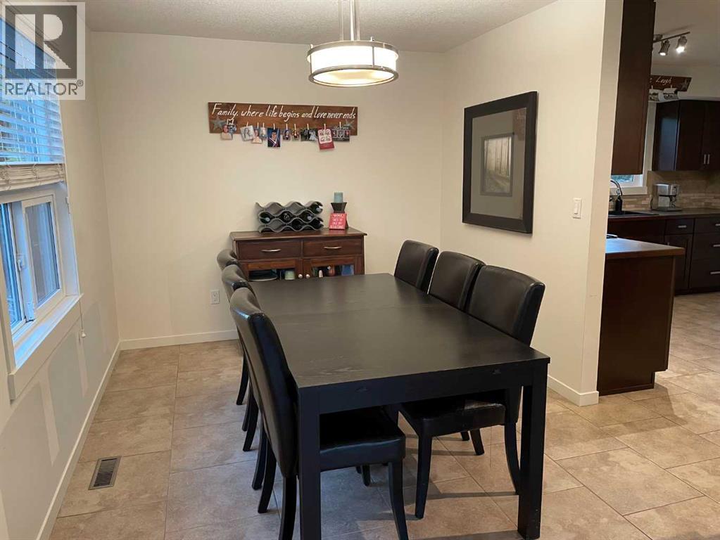 12 Suntree Lane, Okotoks, Alberta  T1S 1B9 - Photo 16 - A2253886