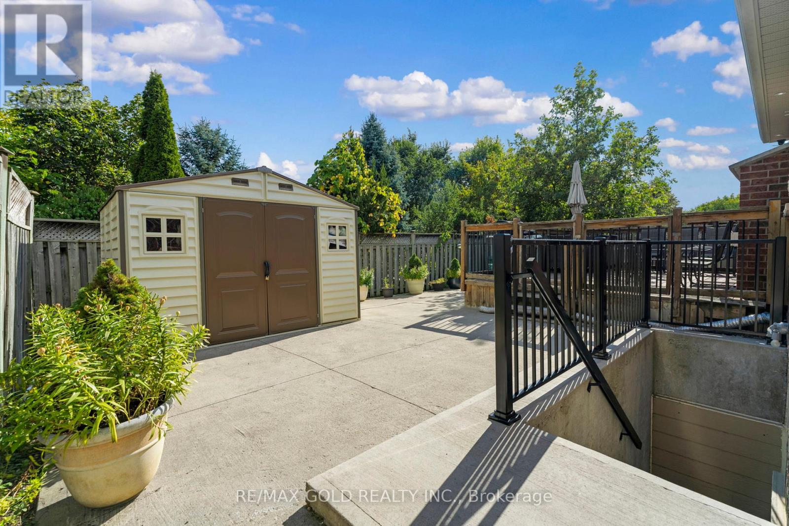 46 Cobblestone Court, Brampton, Ontario  L6R 2S2 - Photo 48 - W12445608