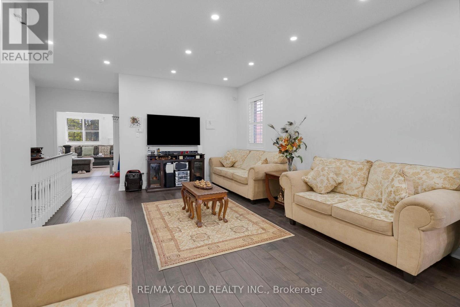 46 Cobblestone Court, Brampton, Ontario  L6R 2S2 - Photo 44 - W12445608