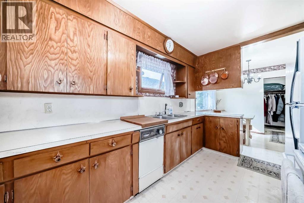 916 38 Street Se, Calgary, Alberta  T2A 1G2 - Photo 7 - A2257370