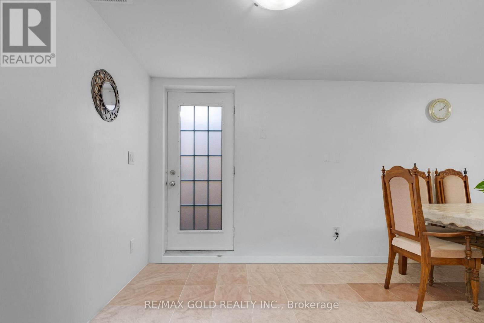 46 Cobblestone Court, Brampton, Ontario  L6R 2S2 - Photo 47 - W12445608