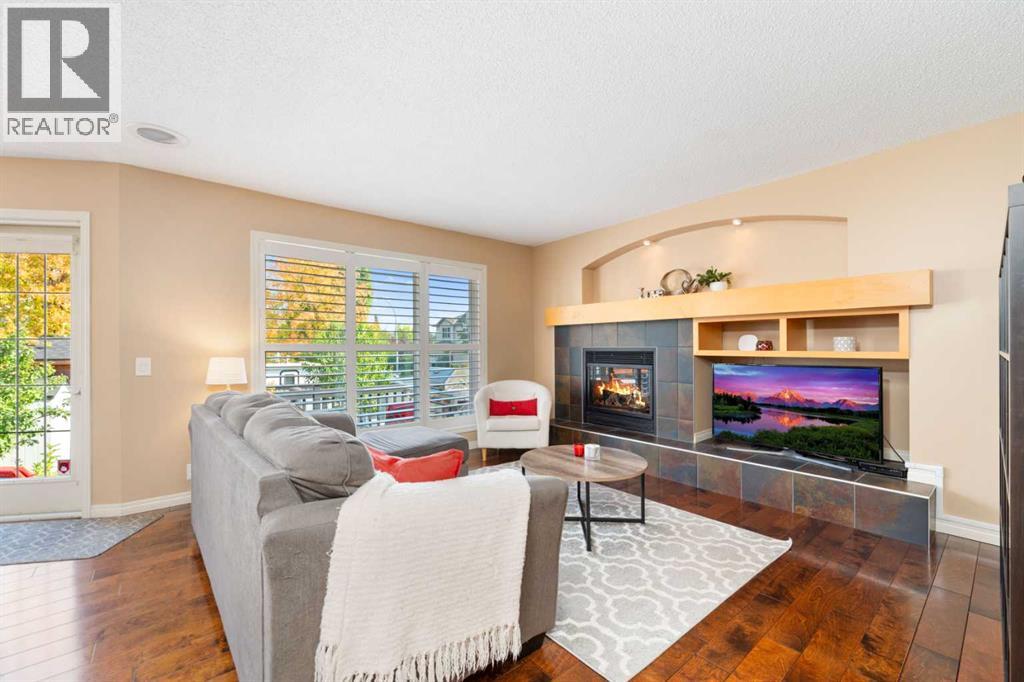 81 Tuscany Ravine Crescent Nw, Calgary, Alberta  T3L 2X2 - Photo 4 - A2260936