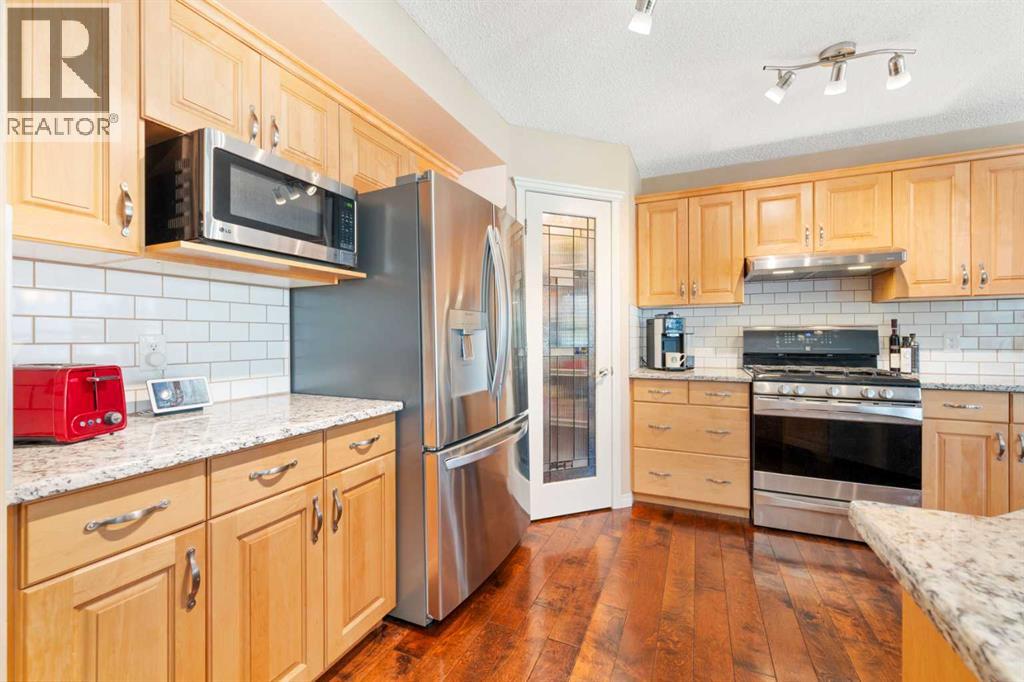 81 Tuscany Ravine Crescent Nw, Calgary, Alberta  T3L 2X2 - Photo 7 - A2260936