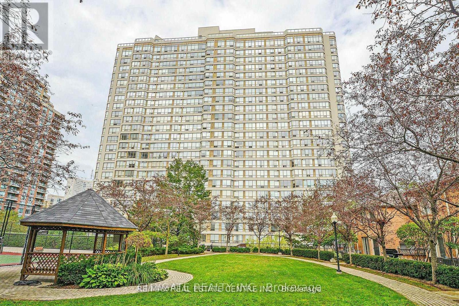 612 - 55 Elm Drive, Mississauga, Ontario  L5B 3Z3 - Photo 25 - W12450301