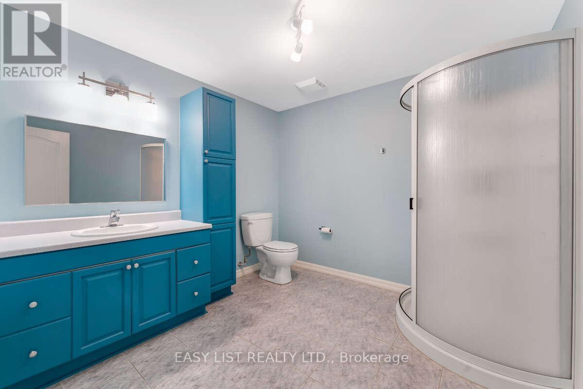 31 Forest Creek Drive, Ottawa, Ontario  K2S 1P9 - Photo 28 - X12450442