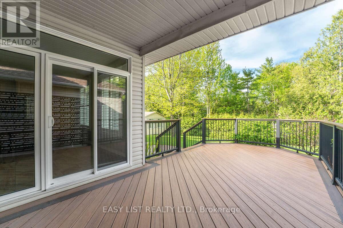 31 Forest Creek Drive, Ottawa, Ontario  K2S 1P9 - Photo 36 - X12450442