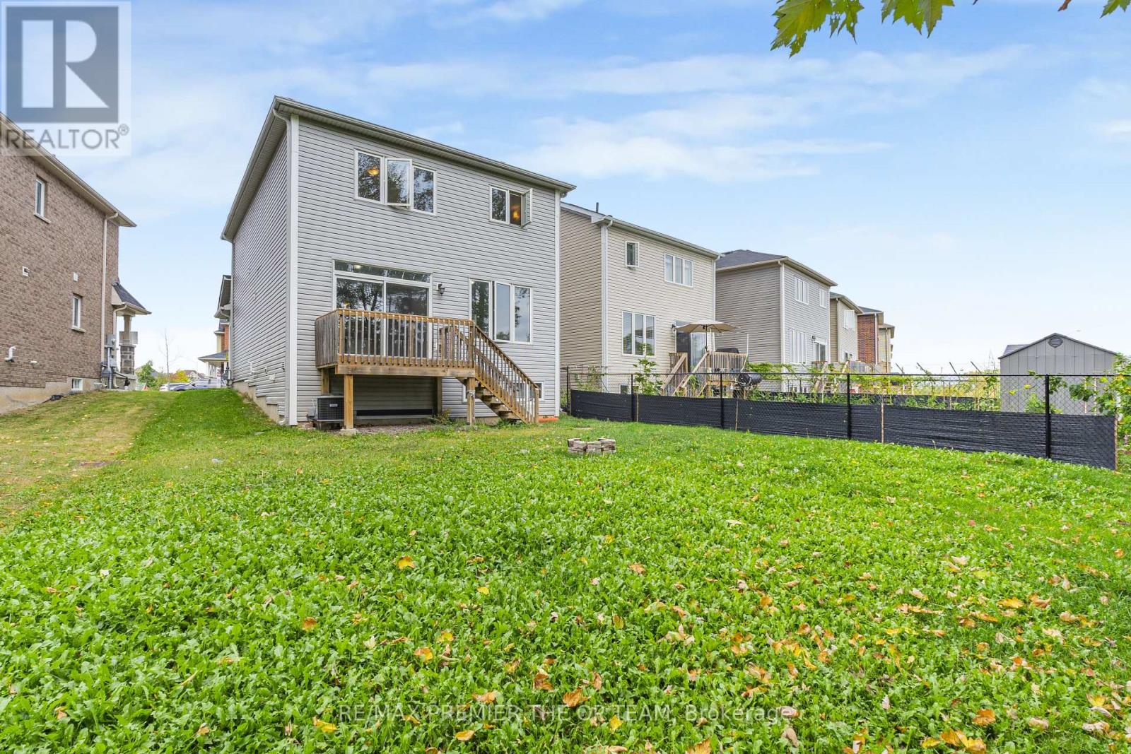 220 Esther Crescent, Thorold, Ontario  L3B 0H1 - Photo 30 - X12450370