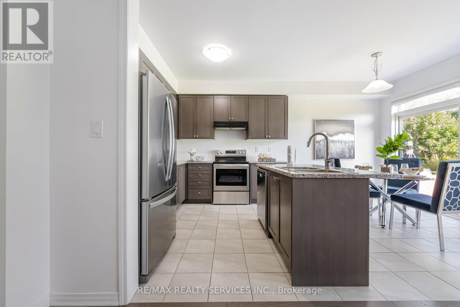 251 Bedrock Drive, Hamilton (Stoney Creek), Ontario  L8J 0M2 - Photo 16 - X12450385