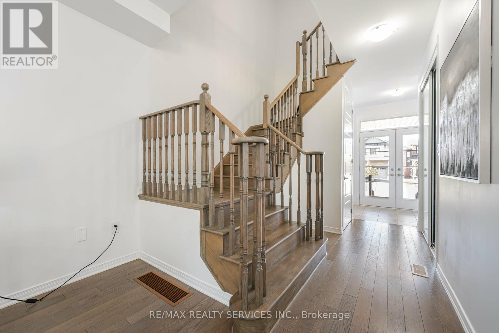 251 Bedrock Drive, Hamilton (Stoney Creek), Ontario  L8J 0M2 - Photo 24 - X12450385
