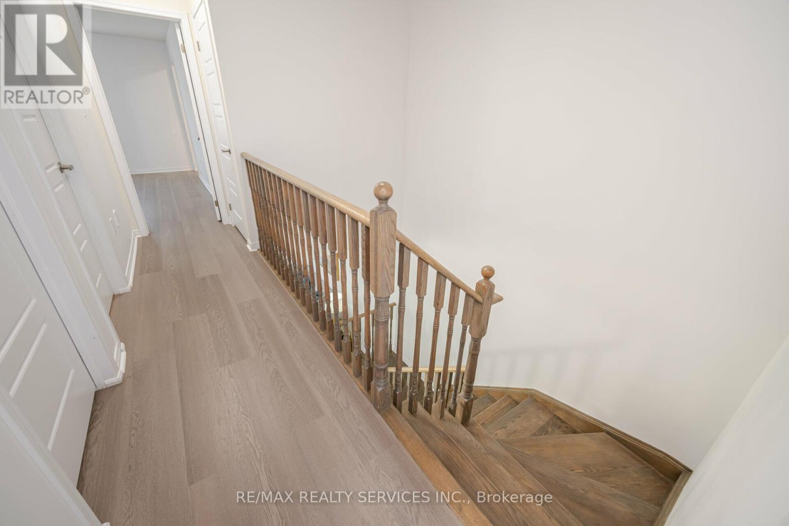 251 Bedrock Drive, Hamilton (Stoney Creek), Ontario  L8J 0M2 - Photo 25 - X12450385