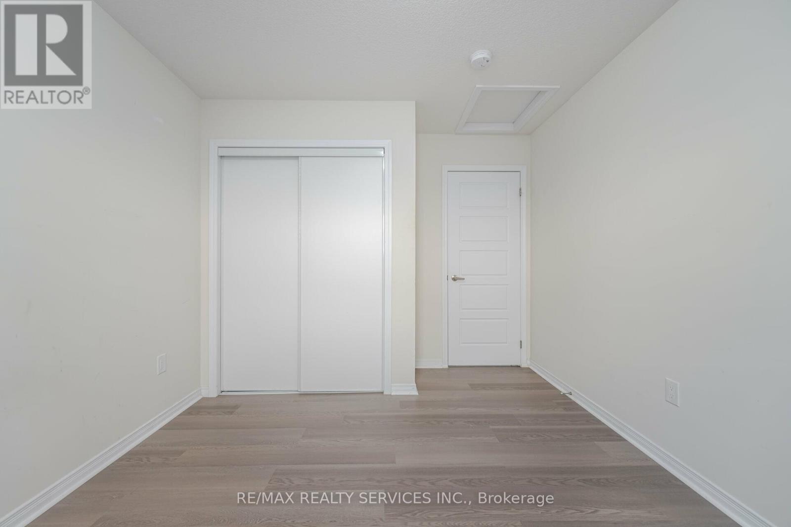 251 Bedrock Drive, Hamilton (Stoney Creek), Ontario  L8J 0M2 - Photo 35 - X12450385