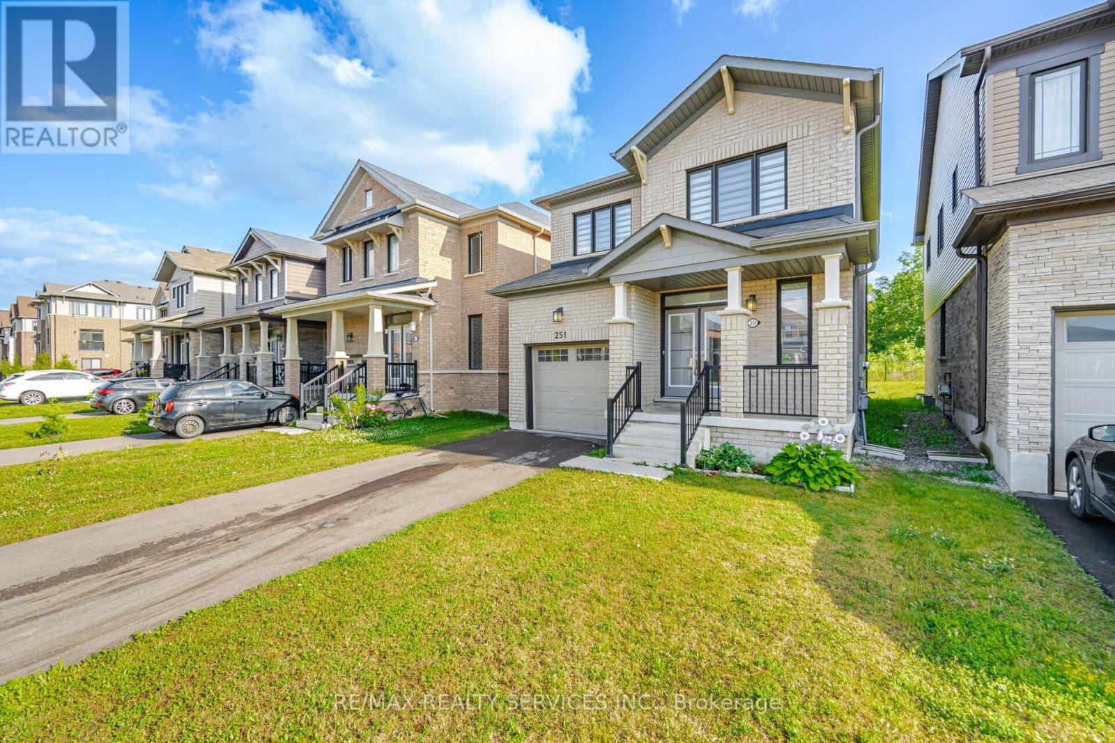 251 Bedrock Drive, Hamilton (Stoney Creek), Ontario  L8J 0M2 - Photo 9 - X12450385