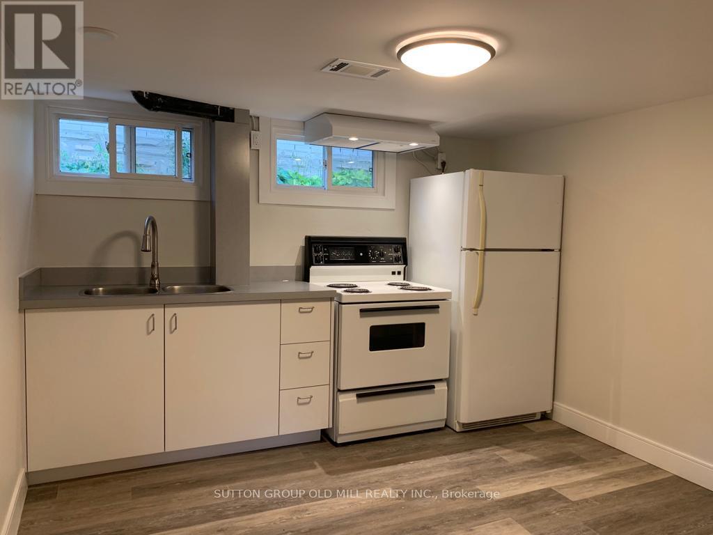 Bsmt - 251 Erb Street E, Waterloo, Ontario  N2J 1N2 - Photo 5 - X12450402